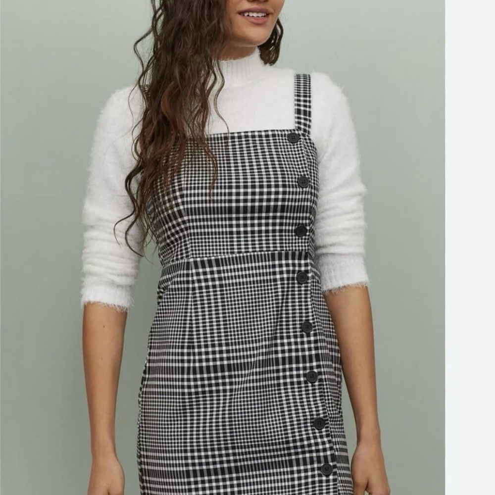 H&M Divided Black & White Plaid Dress Pinafore Dress Size Large EUC